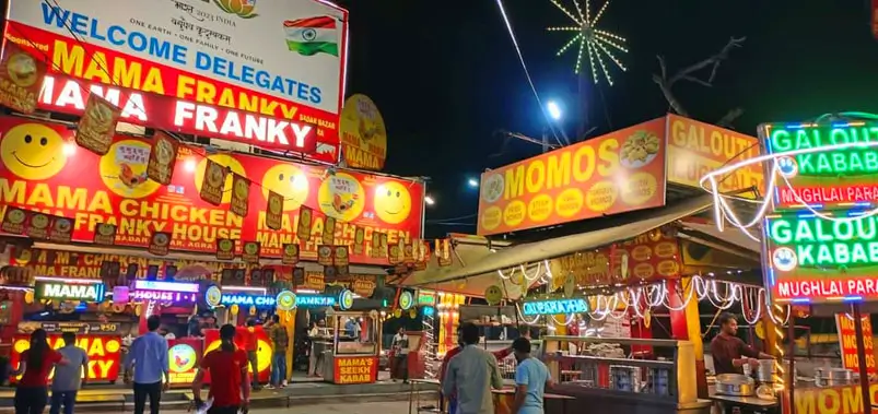 Agra Street Food Guide: Best Local Dishes, Famous Food Streets & Safety Tips