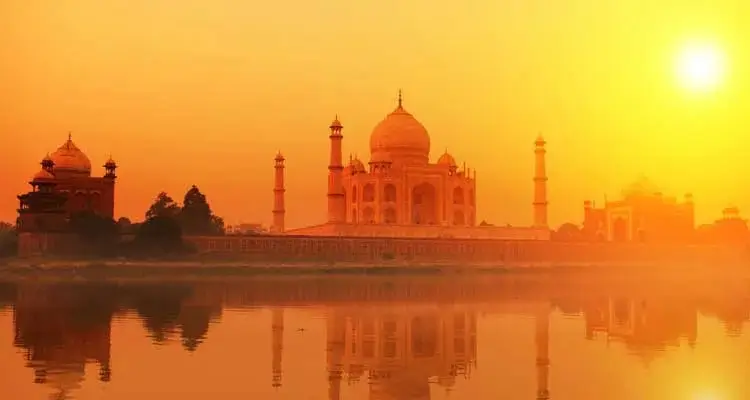 Local Experiences: Immersing Yourself in the Everyday Life of Golden Triangle Cities