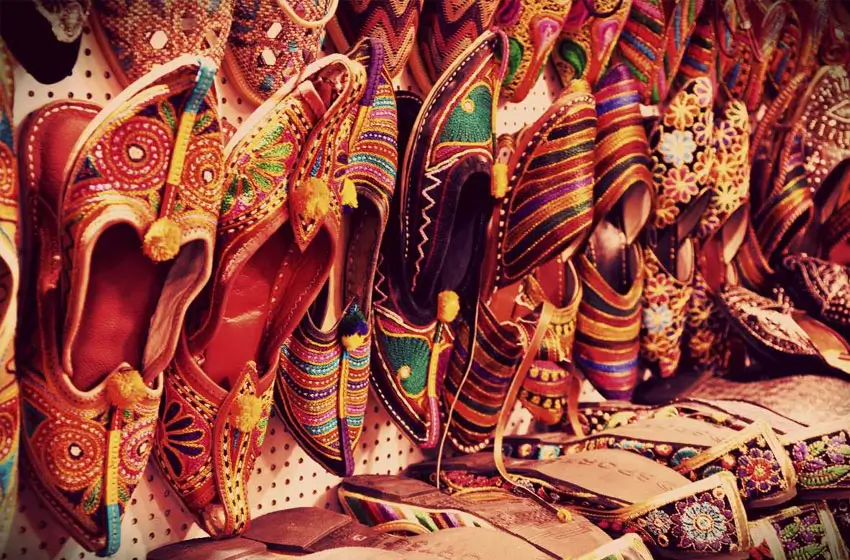 Smart Shopping Tips for Delhi, Agra & Jaipur - How Tourists Avoid Overpaying in India