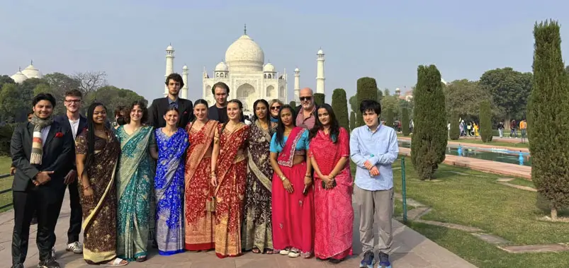 What to Wear at the Taj Mahal: Best Outfits for Every Season & Travel Style