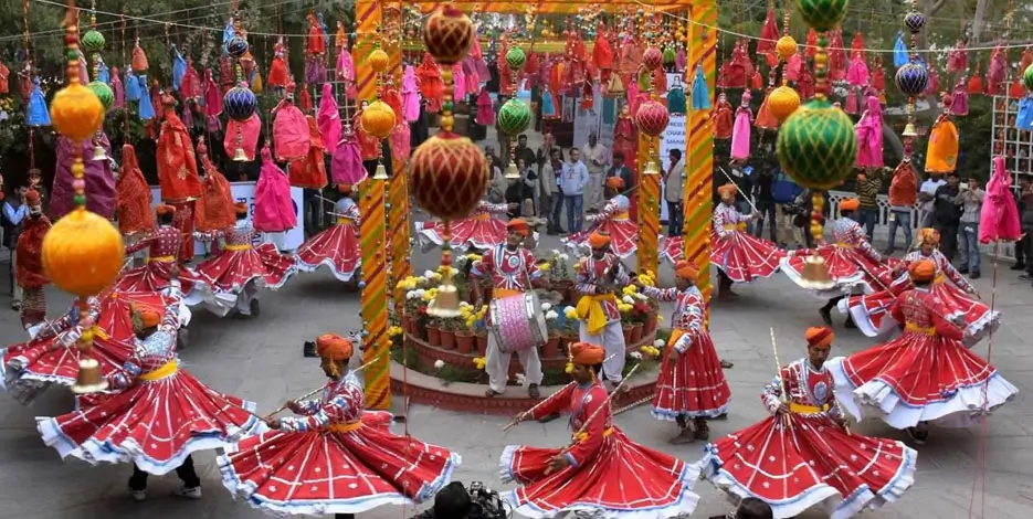 golden-triangle-jaipur-literature-festival-tour-india