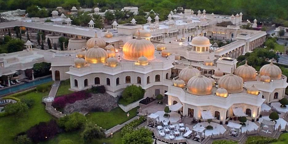 Luxury Golden Triangle Tour with Udaipur and Oberoi Hotels