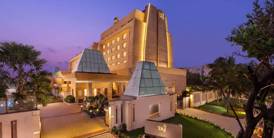 12 Days Golden Triangle Tour with Kerala Backwaters & Taj Luxury Hotels
