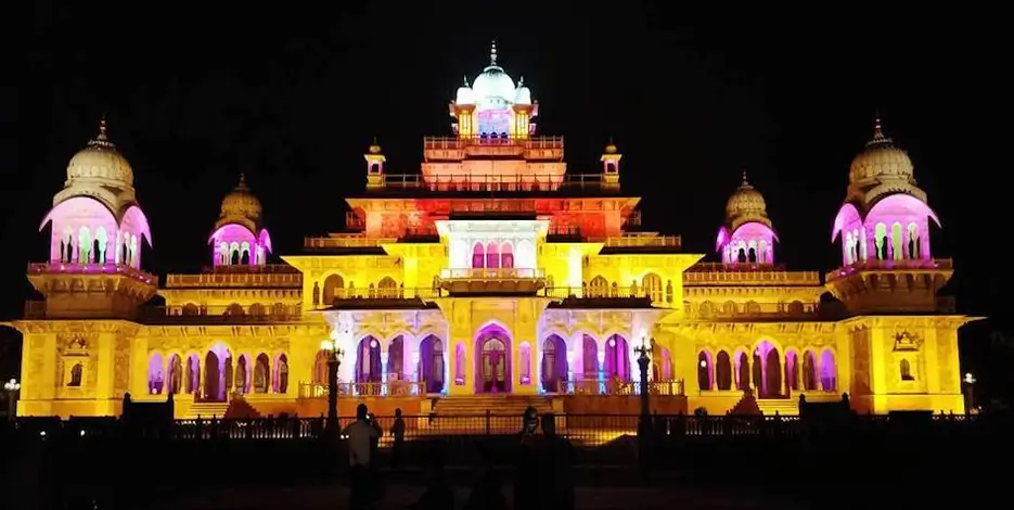golden-triangle-diwali-festival-tour-varanasi-jaipur