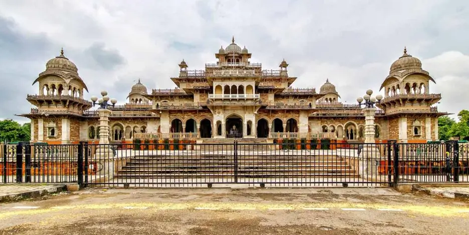 Golden Triangle Tour India with Boutique Heritage Haveli Stays