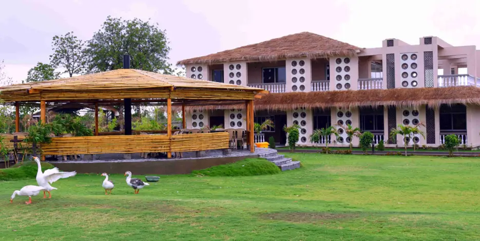 India Boutique Hotel Tour Golden Triangle with Ranthambore Jungle Lodge