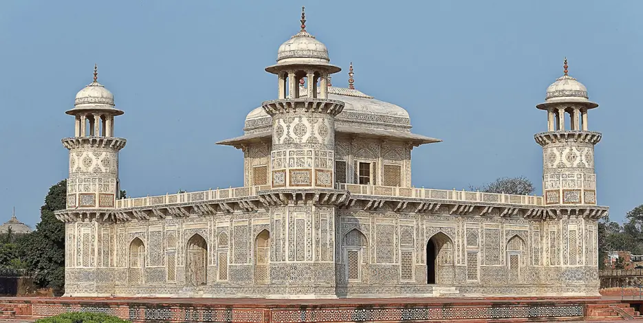 Golden Triangle Tour With Varanasi – 7 Nights 8 Days Delhi Jaipur Agra Varanasi