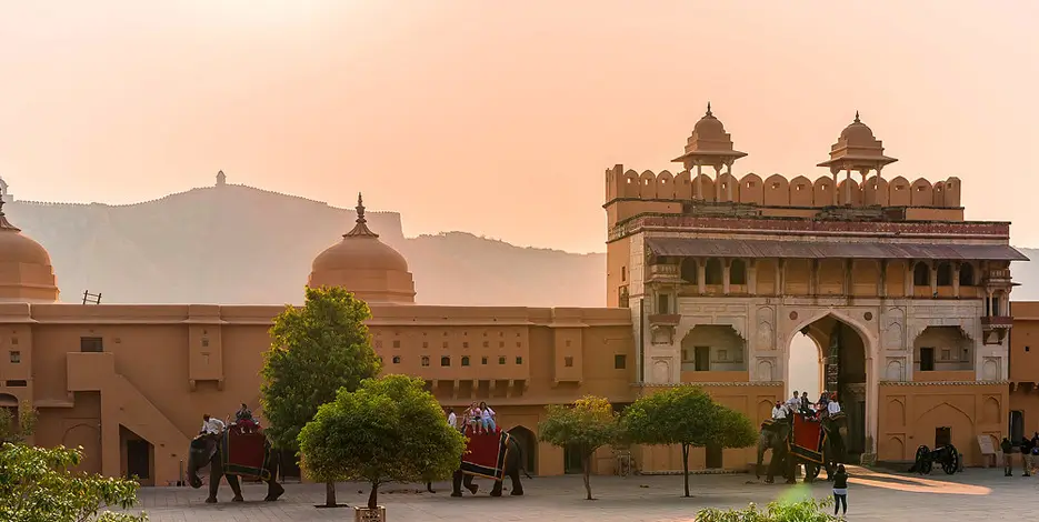 Jaipur Tour Package – 1 Night 2 Days Pink City Experience