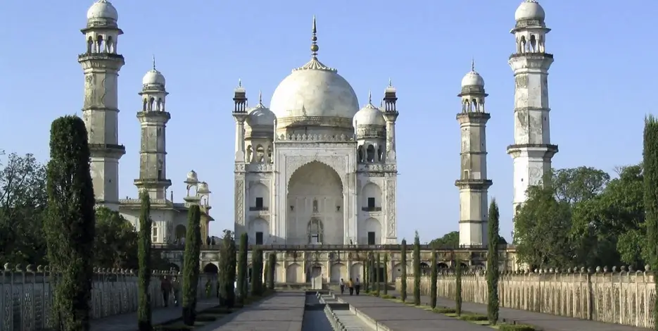Golden Triangle Tour With Mumbai And Aurangabad – 11 Nights 12 Days Heritage & Cave Architecture Journey