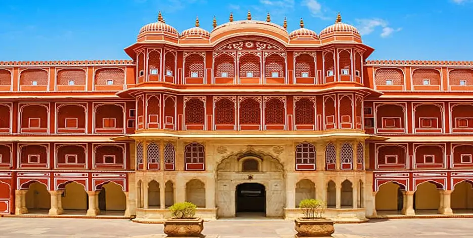 rajasthan-forts-palaces-golden-triangle-tour