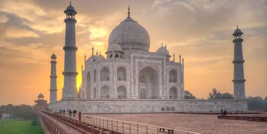 5 Days Golden Triangle Tour – Delhi Agra Jaipur Private Itinerary