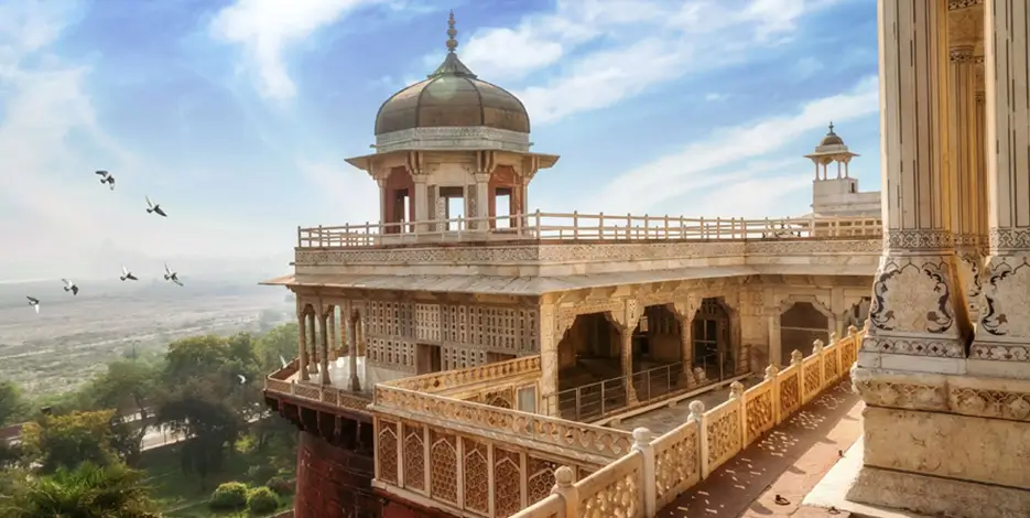 Luxury Boutique Golden Triangle India with Rooftop Taj Mahal View Hotel