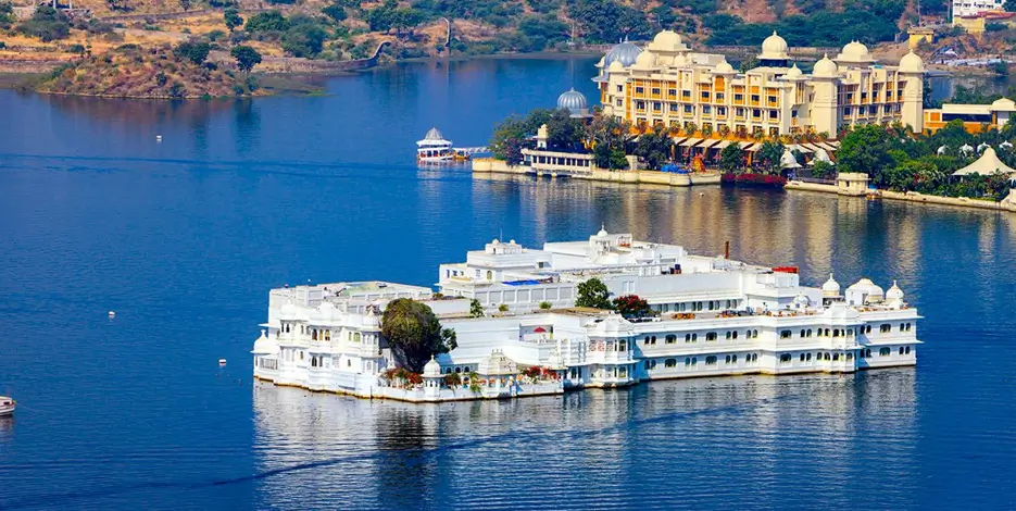 11 Days Luxury Golden Triangle with Udaipur & Jaisalmer