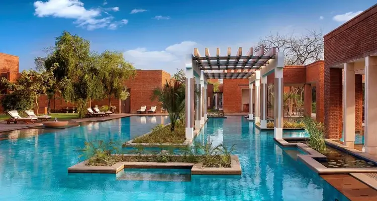 Luxury Hotels in Agra