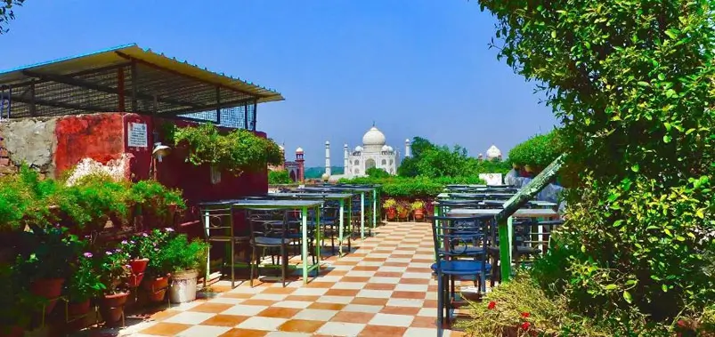 5. Saniya Palace Restaurant