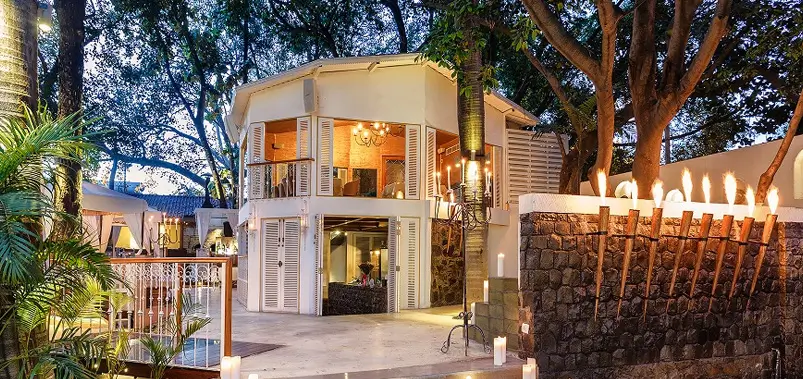 Sevilla at The Claridges: Romantic Garden and Rooftop Dining
