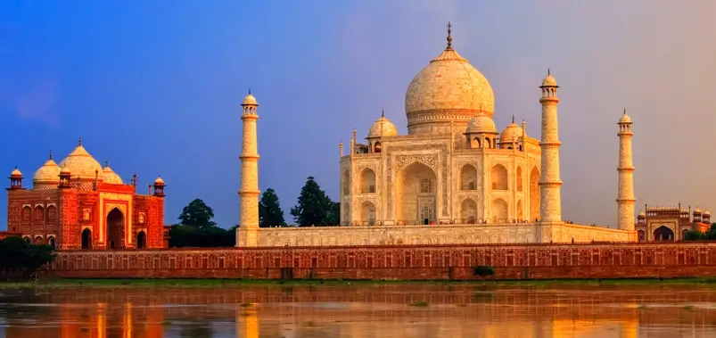 Which Experience Is Better for Different Types of Travellers?