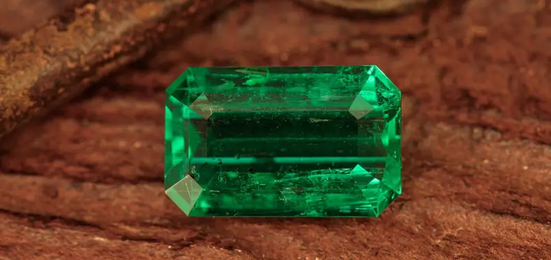 What Is Sold as Emerald in Jaipur - The Full Spectrum
