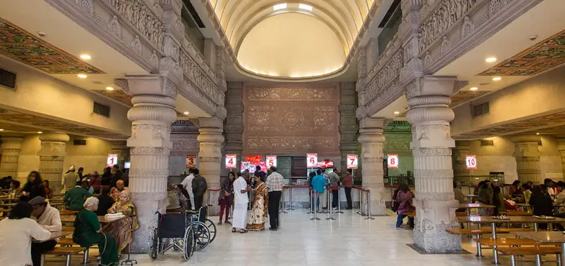 Food Court and Dining Options